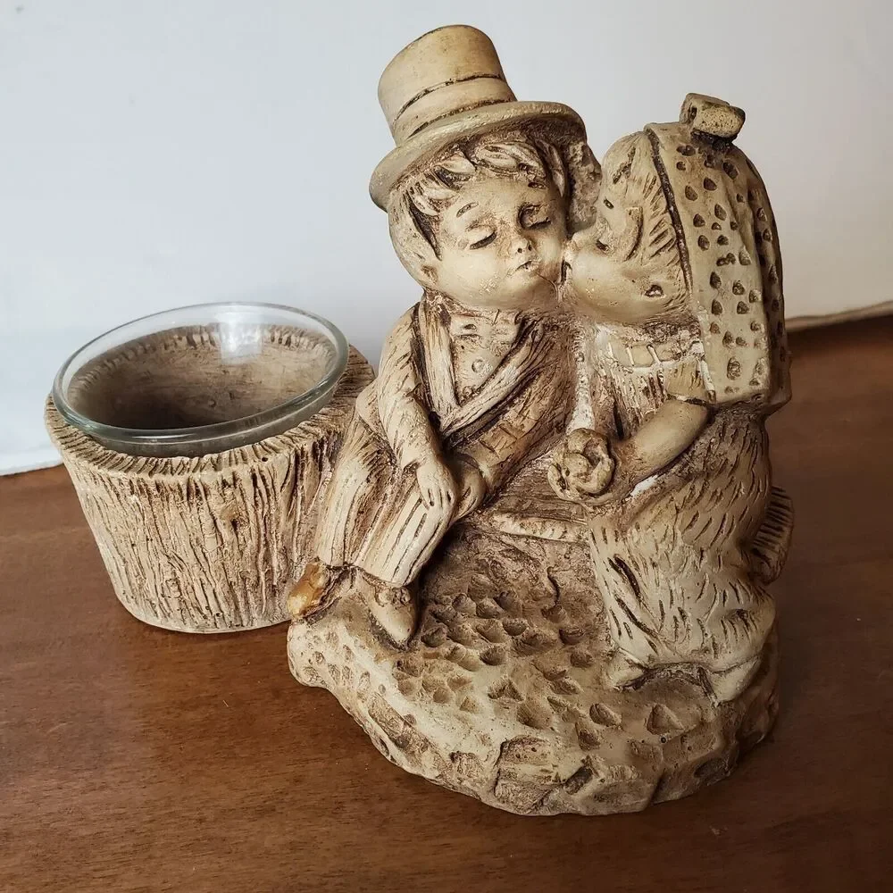 Ricardo Vintage Wood Carving Votive Candle Holder Fancy Couple Kissing On Bench